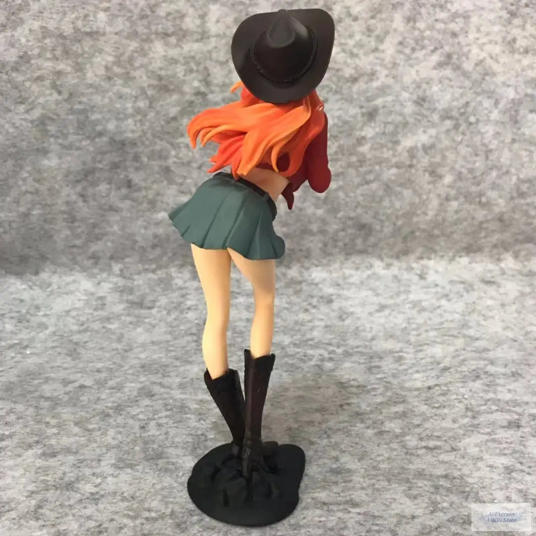 Nami Figure